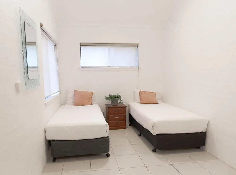 Byron Bay Accom Unit 4 63 Shirley Street, Byron Bay- Mango Tree