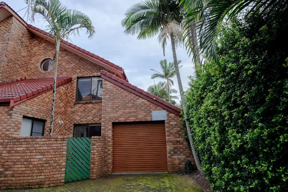 Byron Bay Accom Unit 4 63 Shirley Street, Byron Bay- Mango Tree 0*,  Australia